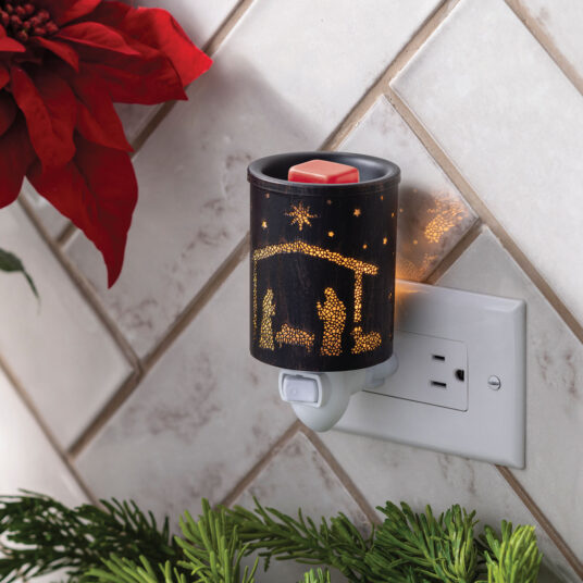 Nativity Pluggable Warmer Set