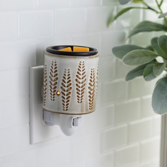 Door County Pluggable Fragrance Warmer